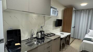 Basic Apartment | Private kitchen