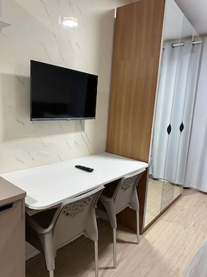 Basic Apartment | Interior