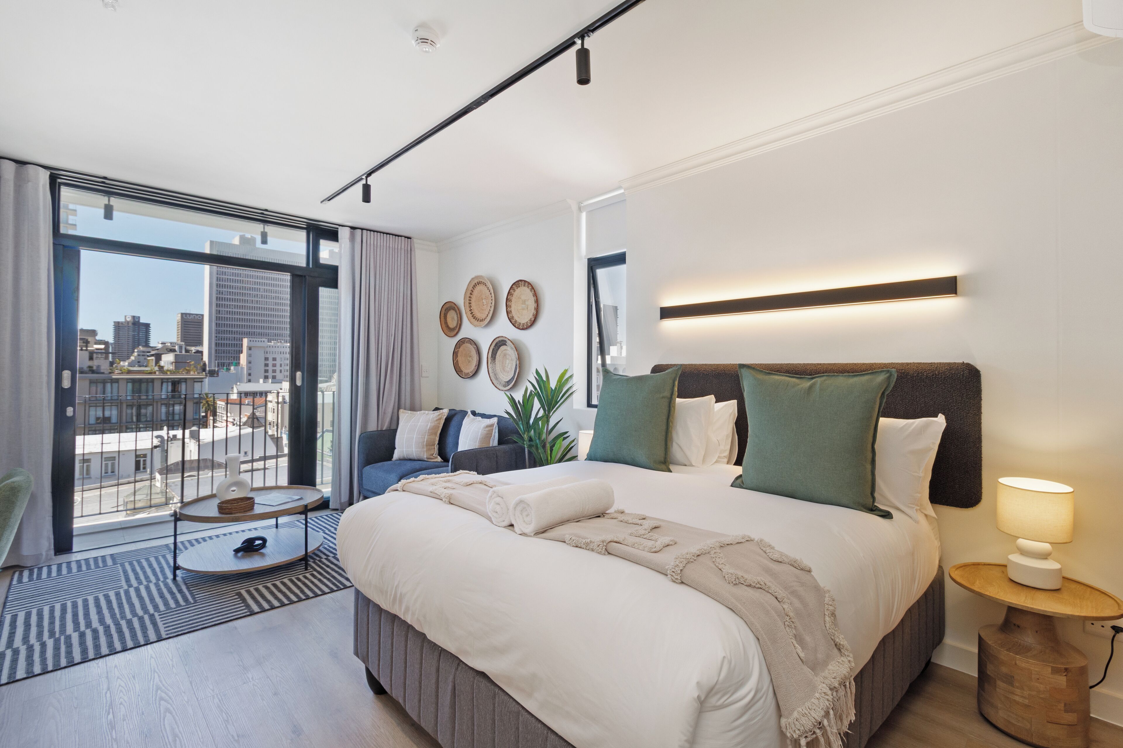 Zimmersafe, Bügeleisen/Bügelbrett, Internetzugang, Bettwäsche