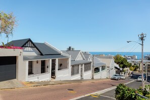 Exterior - Luxury  Designer  Sea Point Retreat (Cape Town)
