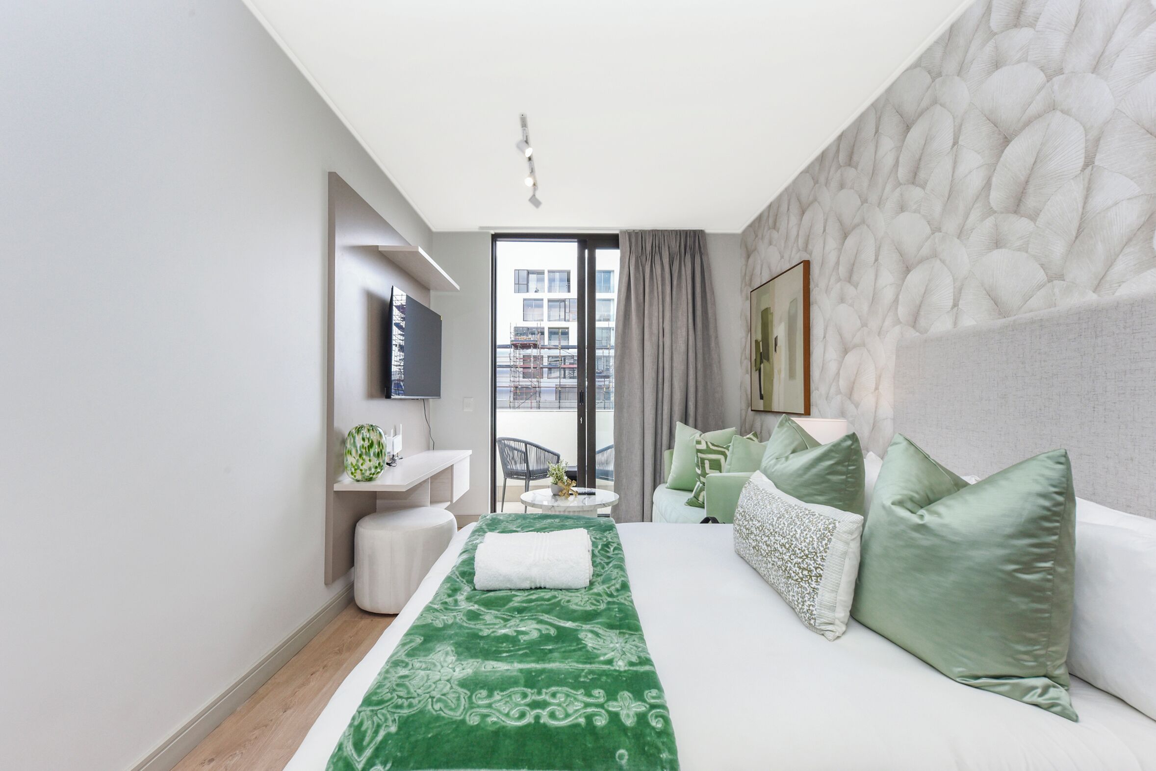 In-room safe, iron/ironing board, internet, bed sheets
