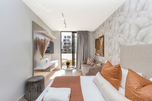 In-room safe, iron/ironing board, Internet, bed sheets - One Rosebank | Earthy Elegance Meets City Luxe (Johannesburg)