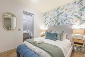 1 slaapkamer, een kluis op de kamer, een strijkplank/strijkijzer