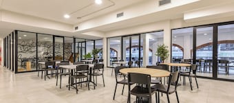 Illovo Chic Apt | City Escape | Pool, Gym, Style