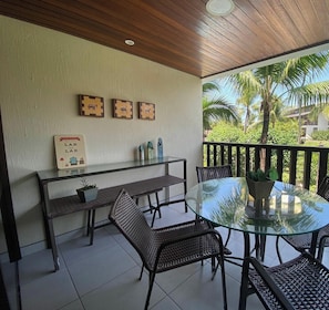Apartment | Outdoor dining