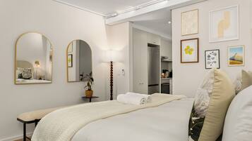 Strykejern/-brett og sengetøy