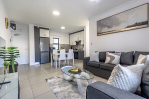 TV - Relaxed Coastal Stay | Homely 2-Bed in Ballito (Dolphin Coast)