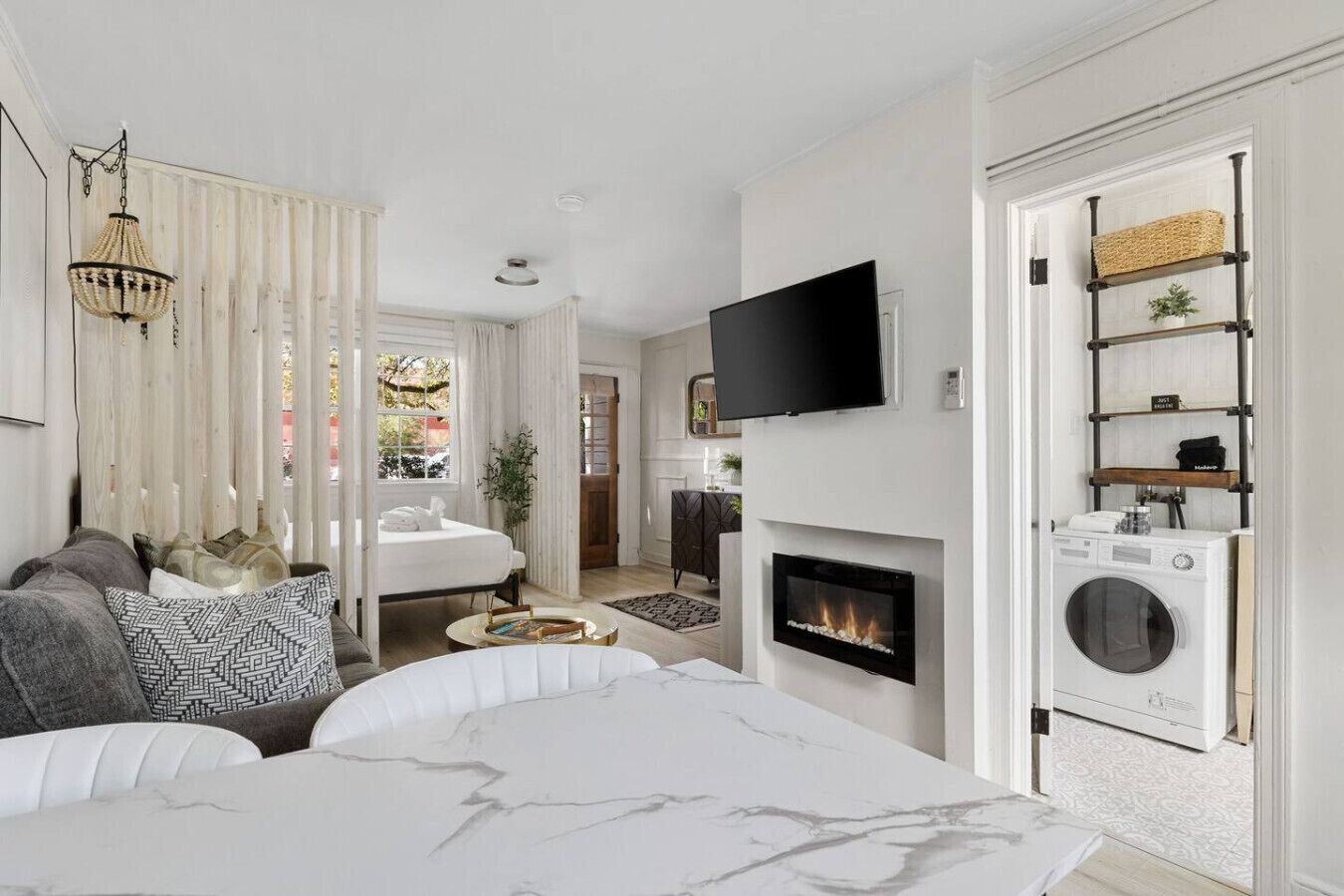 4 多间卧室、熨斗/熨衣板、WiFi、床单