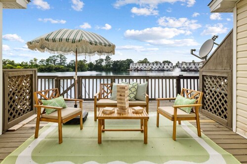 Lake Palmetto DBL - 2 Spacious homes on the Lake!