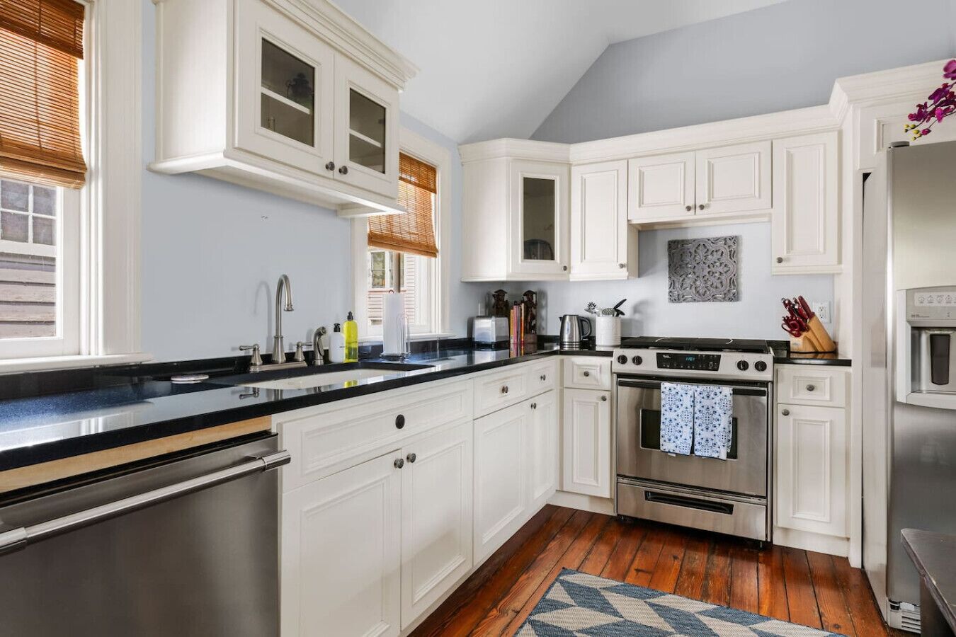 冰箱、微波炉、烤箱、炉灶