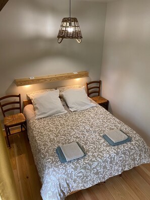 واي فاي وملاءات أسرّة