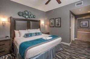 3 bedrooms, in-room safe, desk, iron/ironing board - Rare Luxurious 3 Bedroom, 3 Bathroom Condo on Marco Island, FL (Marco Island)