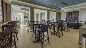 Dining - Rare Luxurious 3 Bedroom, 3 Bathroom Condo on Marco Island, FL (Marco Island)