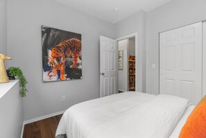 标准公寓 | 熨斗/熨衣板、免费 WiFi