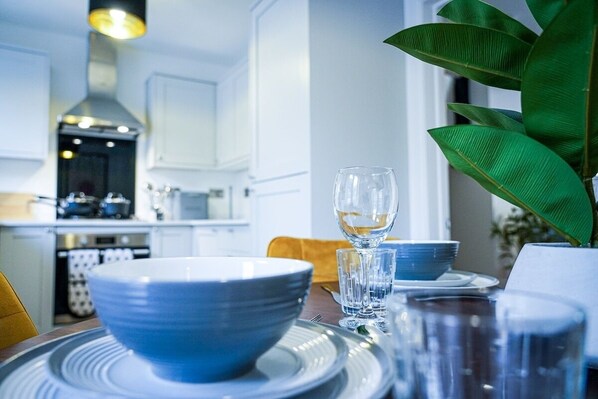 Dining - 3-Bed House | Sleeps 5 | Bedford (Marston Moretaine)