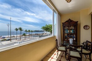 Dining - Classic 4-bedrooms by the Sea A 3484/301 (Rio de Janeiro)