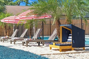 Pool - Urban Escape: Artificial Beach W/Volleyball Pit (Clearwater)
