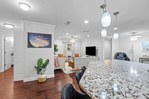 Interior - Waterfront Escape: 5Bed, 3Bath, Heated Pool! (Tampa, FL 33615)
