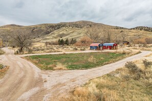 Exterior - Pocatello Vacation Rental w/ Mountain Views! (Pocatello)