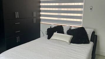 1 bedroom, iron/ironing board, Internet