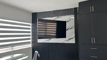 1 quarto, ferros/tábuas de passar roupa, acesso à internet