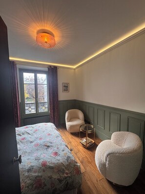1 bedroom, WiFi, bed sheets - Cutest true Parisian apartment in the heart of "cherche-midi" - Bon Marché (Paris)