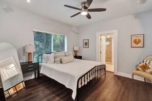3 chambres, fer et planche à repasser, Wi-Fi, draps fournis