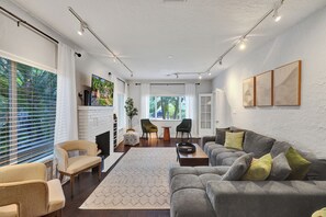 TV - Private Tropical Garden Home - Walk to Las Olas (Fort Lauderdale)