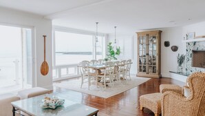 Dining - Luxurious Oxnard Ocean Oasis | Beachfront (Oxnard)