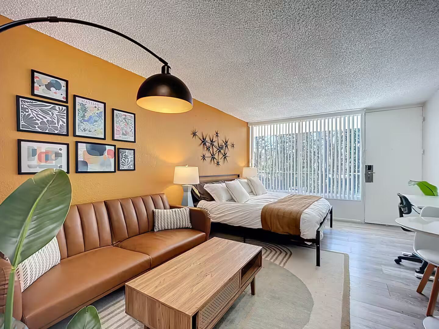 1 camera, ferro/asse da stiro, Wi-Fi, lenzuola