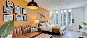 Cozy King Studio | Near Zoo & Downtown