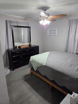 3 sovrum, strykjärn/strykbräda, wi-fi och sängkläder