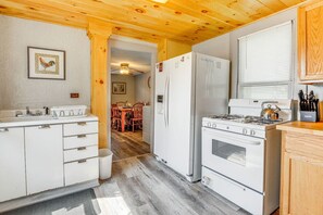 Fridge, microwave, stovetop, coffee/tea maker - Near Hiking Trails: Central Emporium Home (Emporium)