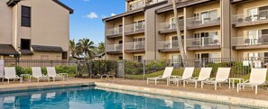 Pool - Cozy 1-bedroom condo with AC in quaint Kapaa, Kauai, Hawaii. (Kapaʻa)