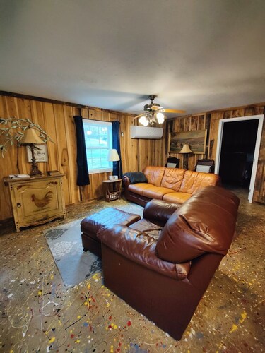 WR's Saw Creek Cabin