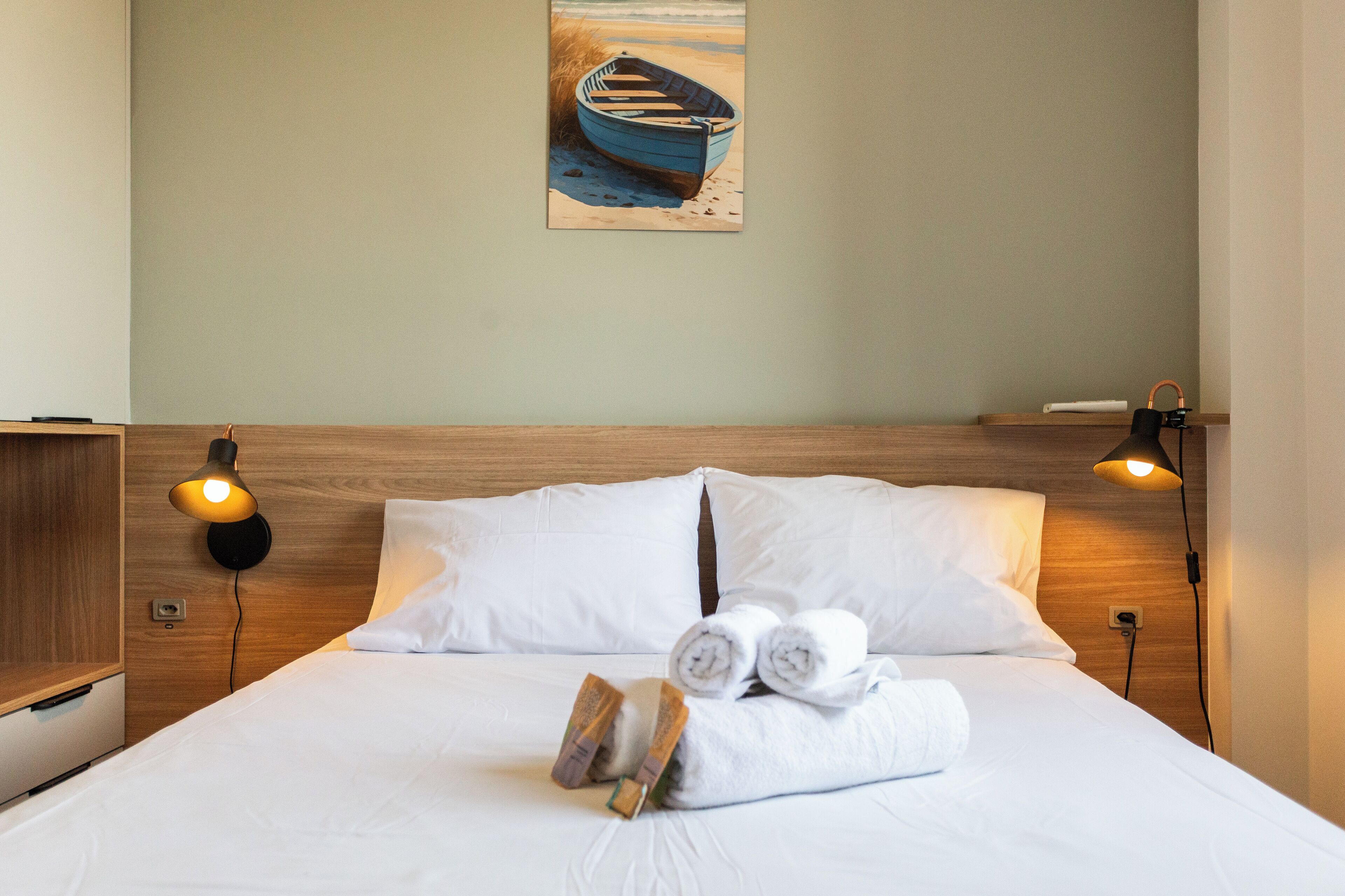 Apartment | Blackout curtains, iron/ironing board, free WiFi