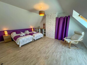 3 bedrooms, desk, iron/ironing board, free WiFi - Ker Eozen - Comfortable house in centre of town (Plouguerneau)