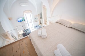 1 camera, ferro/asse da stiro, Wi-Fi, lenzuola