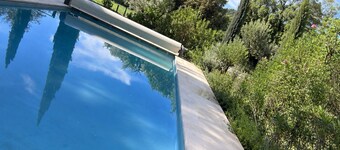 Gîte Camargue 63m², 4 pers. air-conditioned, Swimming pool, Mas de la Meunerie in Fontvieille