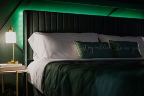 Bügeleisen/Bügelbrett, kostenloses WLAN, Bettwäsche