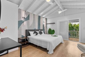 WiFi, bed sheets - 3-min walk to beach | King bed | Newly Renovated! (Kailua-Kona)