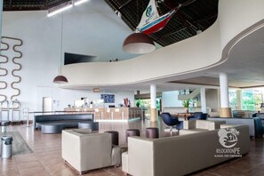 Apartment | Lobby - Beach Class Muro Alto Resort (Ipojuca)