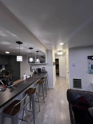 Bar (on property) - Cal King, 2BR/2bth Hot Tub, Pool & Walk to town (Mammoth Lakes)