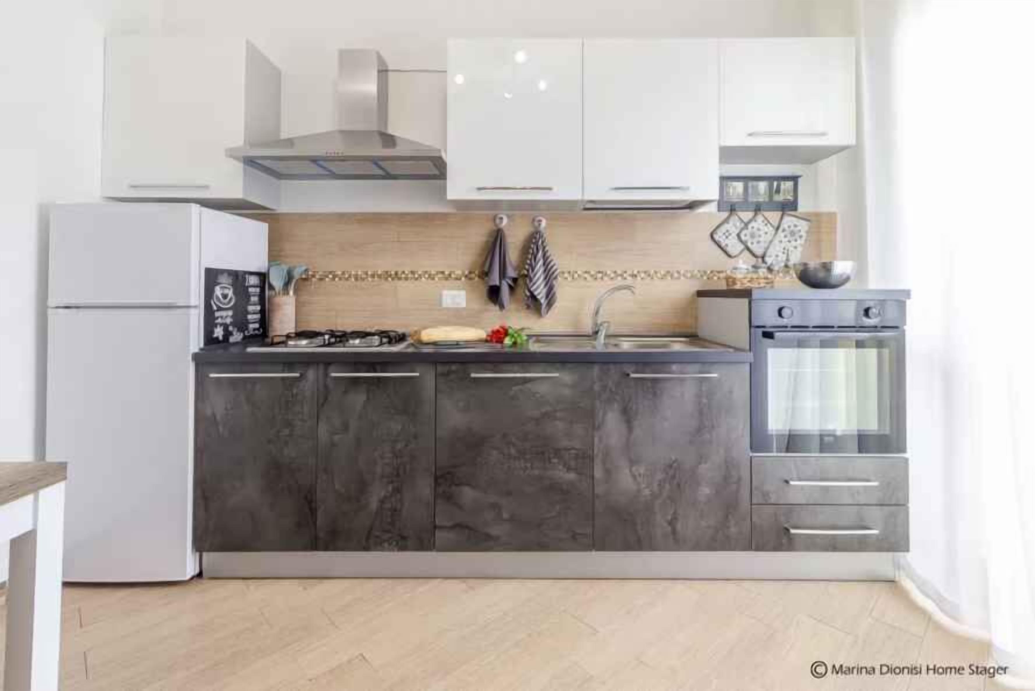 Kühlschrank, Herdplatte, Geschirrspüler