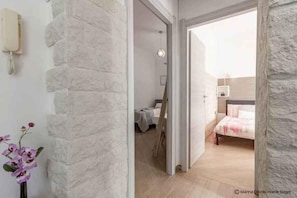 2 makuuhuonetta, Wi-Fi