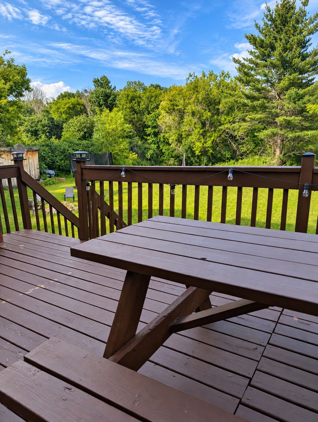 Outdoor dining