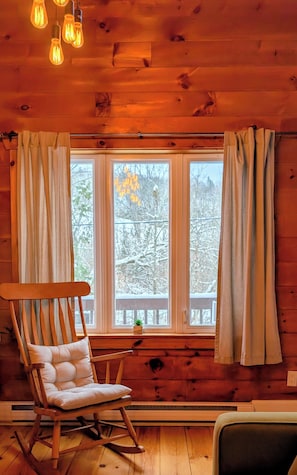 Interior - Private Escape For 2 at L'Auberge des Collines, Wakefield QC (Wakefield)