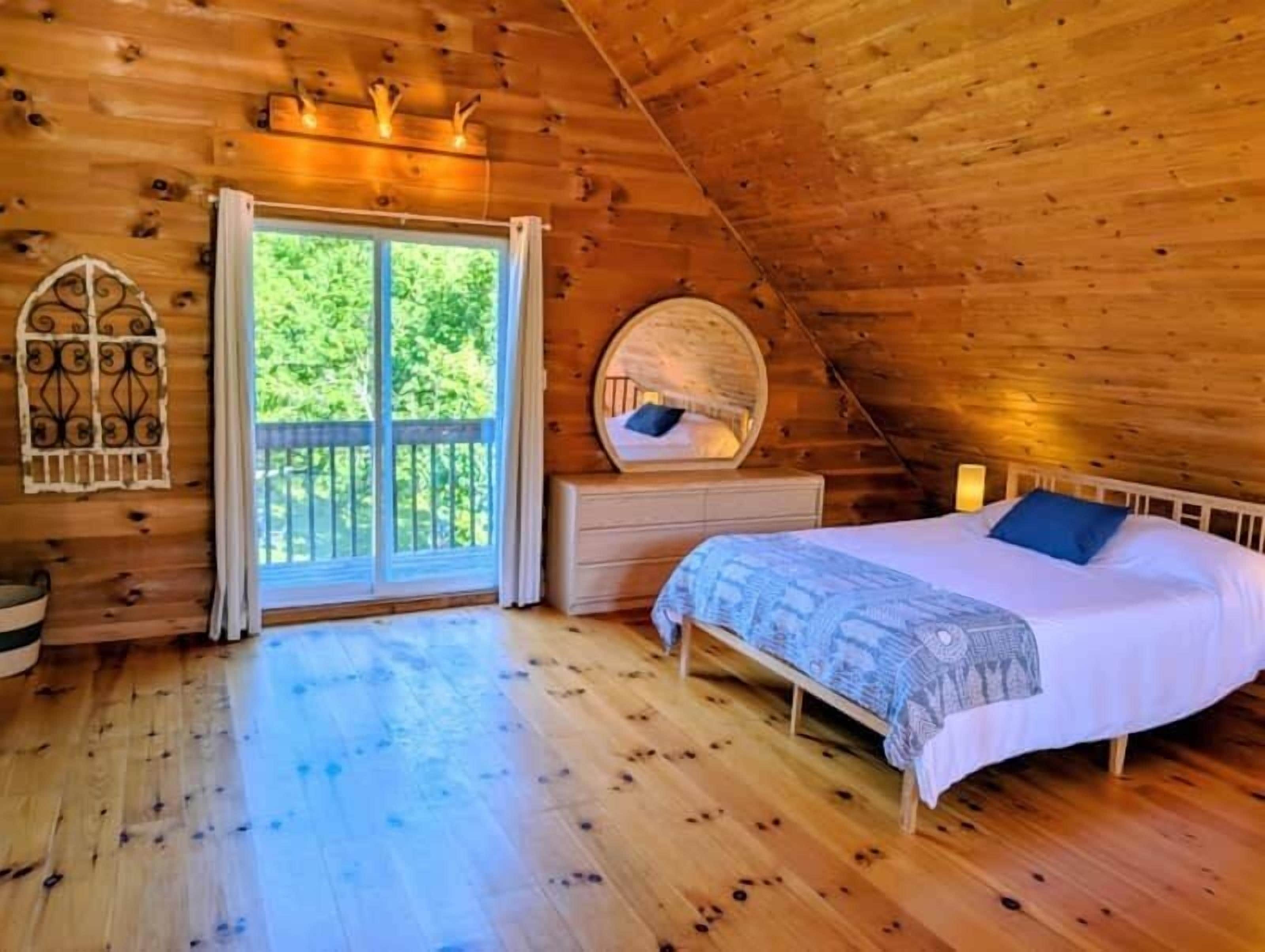 1 soverom, strykejern/-brett, wi-fi (inkludert) og sengetøy