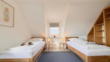 Schreibtisch, kostenloses WLAN