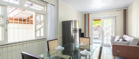 基本公寓 | 用餐區